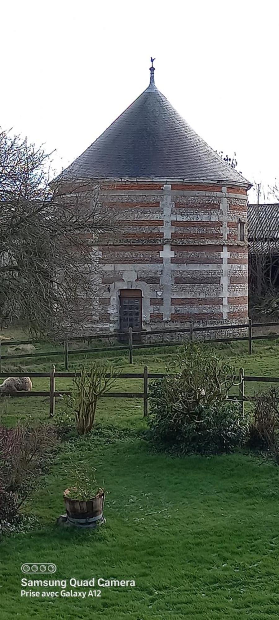 Gite Clos Masure De Blevillot Saint-Gilles-de-la-Neuville Eksteriør billede
